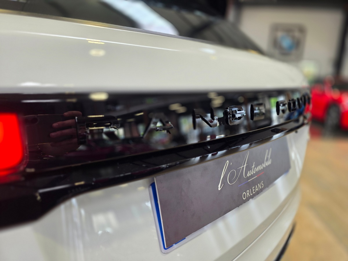 Land-Rover Range Rover Velar 2.0 D240 SE R-DYNAMIC 26000KMS TOIT PANO
