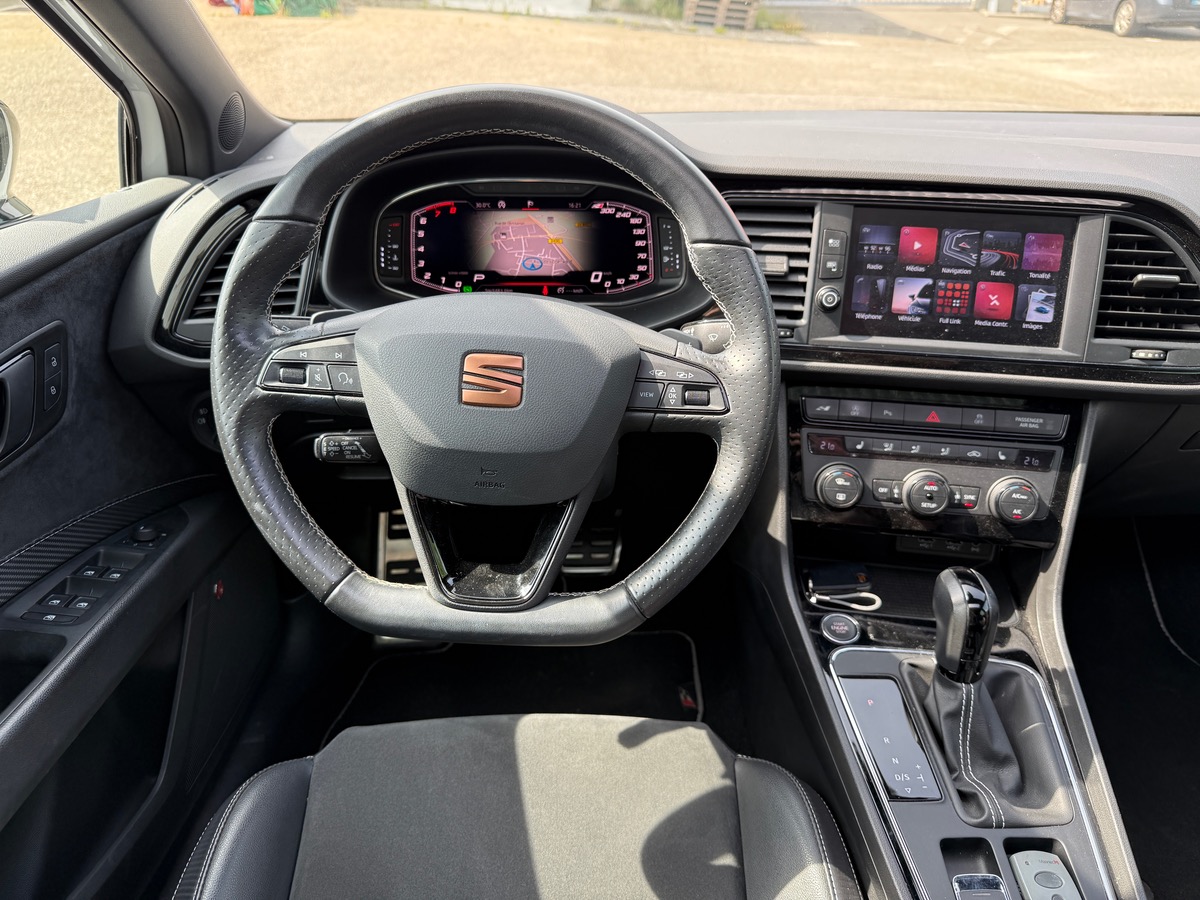 Seat Leon III Phase 2 Cupra 2.0 TSI DSG6 290 cv,