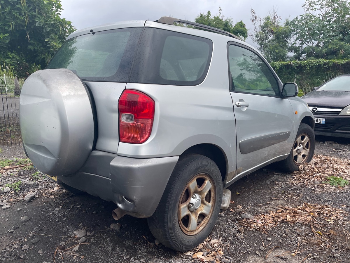 Toyota RAV4 rav 4 d4d  115chevaux