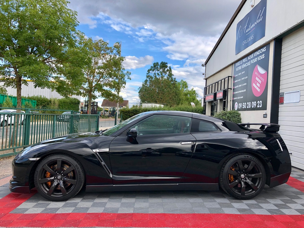 Nissan GT-R BLACK EDITION 4WD 3.8 486 GH