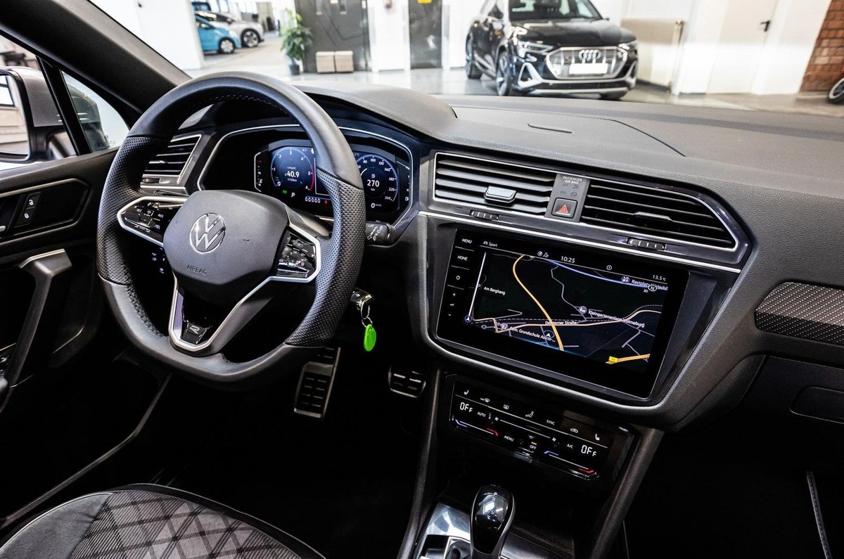 Volkswagen Tiguan Allspace 2.0 TDI 200ch R-Line 4Motion DSG7 Toit ouvrant 7 places