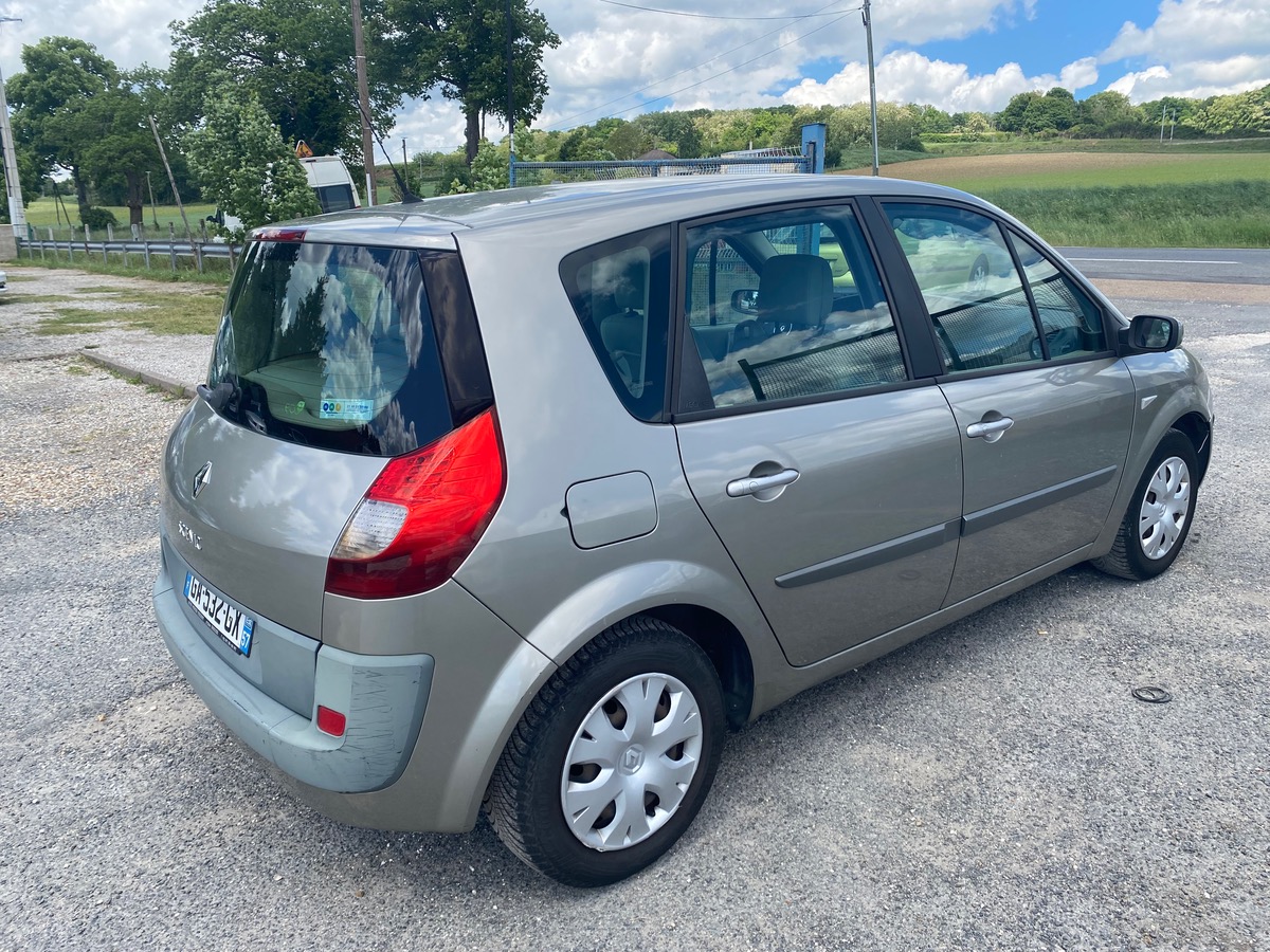RENAULT Scenic II 1.5 dci 105cv 149000km 1ere main 