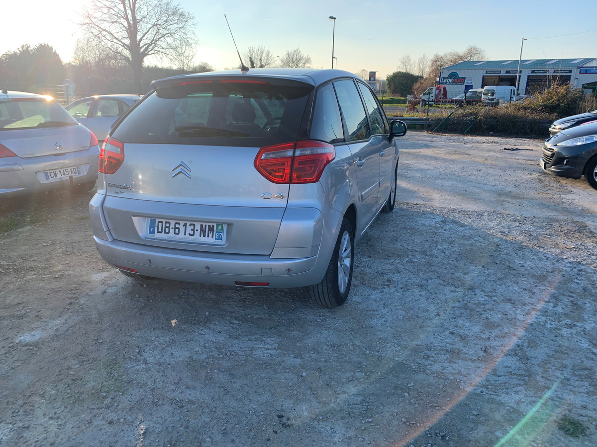 Citroën C4 picasso 1.6 hdi 110CH 162513km