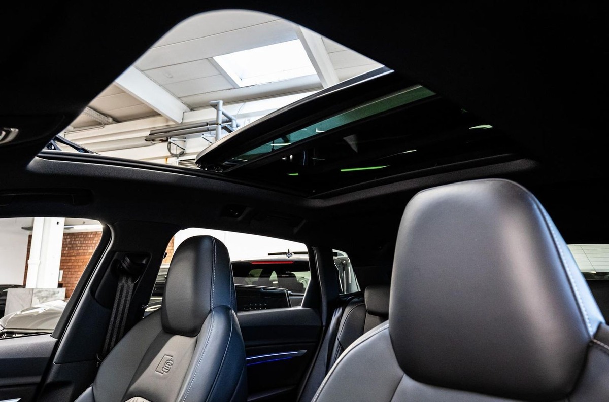 Audi e-tron S 503ch e-quattro Sport Gris Nardo Toit ouvrant Bang&Olufsen