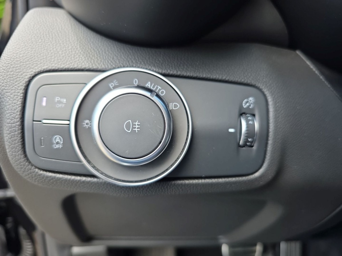 Alfa Romeo Giulia 2.0T 280ch Competizione Q4 AT8 Toit ouvrant Harman-Kardon