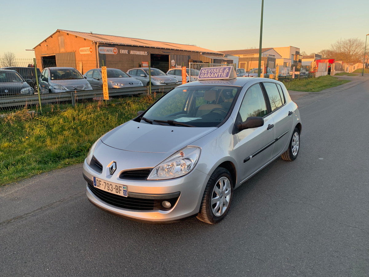 RENAULT Clio 1.5 dci - 70CH 154683km