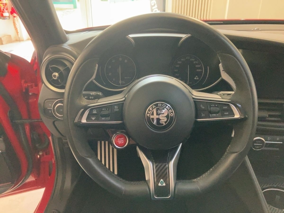 Alfa Romeo Giulia 2.9 V6 510ch Quadrifoglio AT8