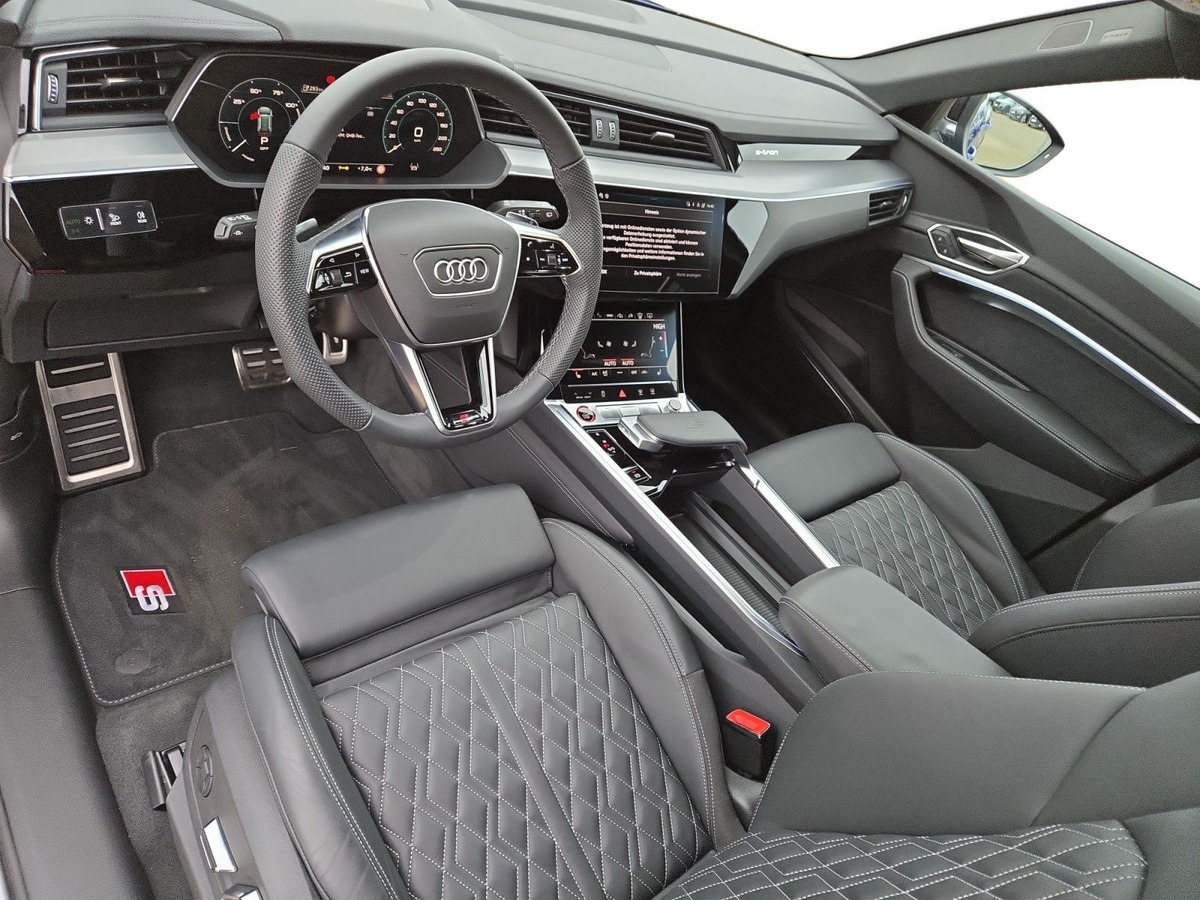 Audi SQ8 e-tron Sportback e-tron 503ch quattro Toit ouvrant Bang&Olufsen Attelage