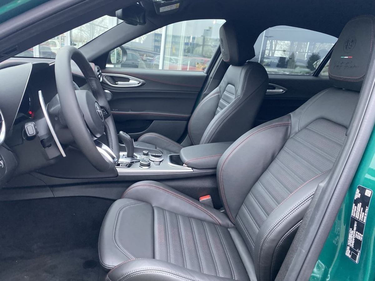 Alfa Romeo Giulia 2.0T 280ch Tributo Italiano Q4 AT8