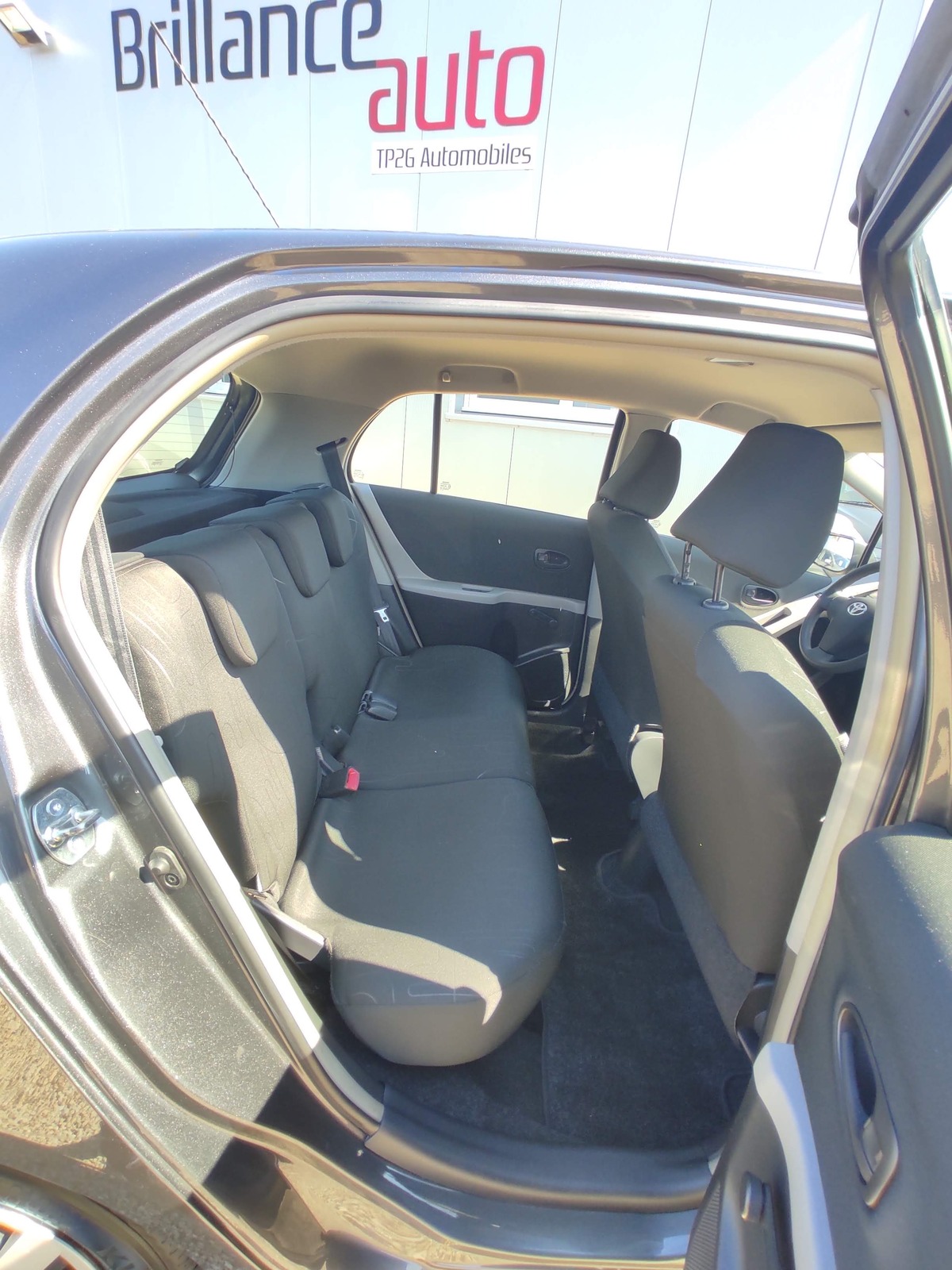 Toyota Yaris II 1.0 VVTi 69