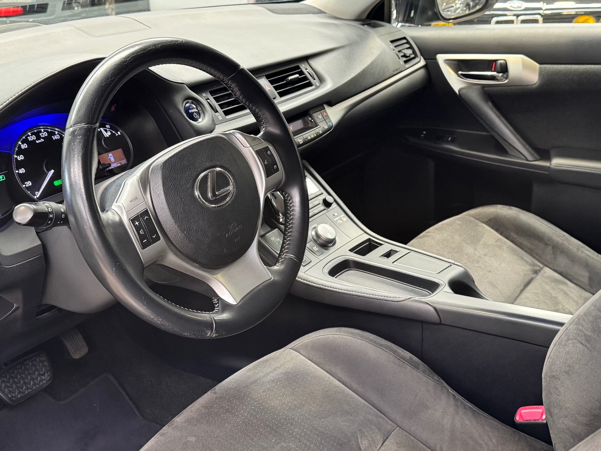 Lexus CT200H 1.8VVT-I 136CV HYBRID CAM/ENTRETIEN COMPLET CONSTRUCTEUR