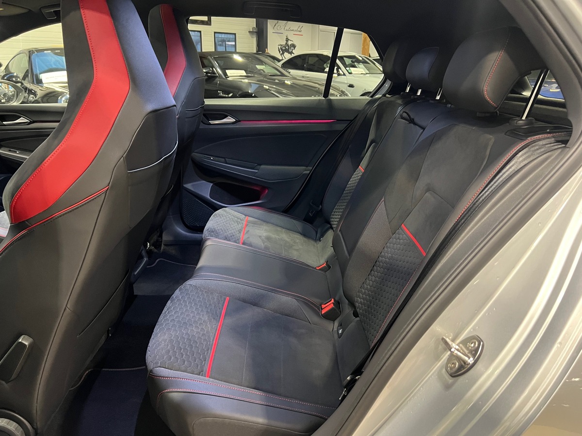 Volkswagen Golf 8 VIII 2.0 TSI 300 GTI CLUBSPORT DSG7 /TOIT PANO/JA19/CARPLAY/