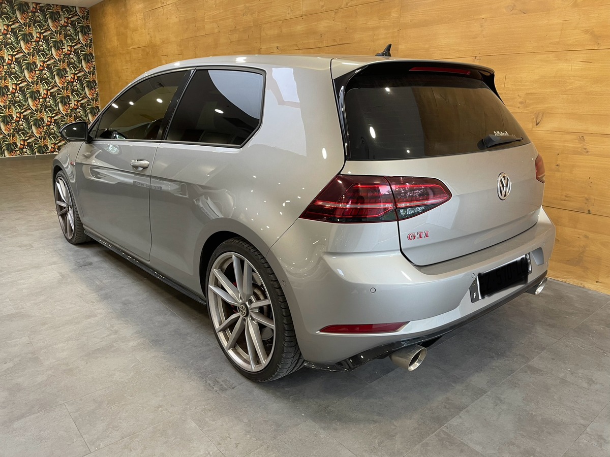 Volkswagen Golf 2.0 TSI 245 GTI DSG BVA