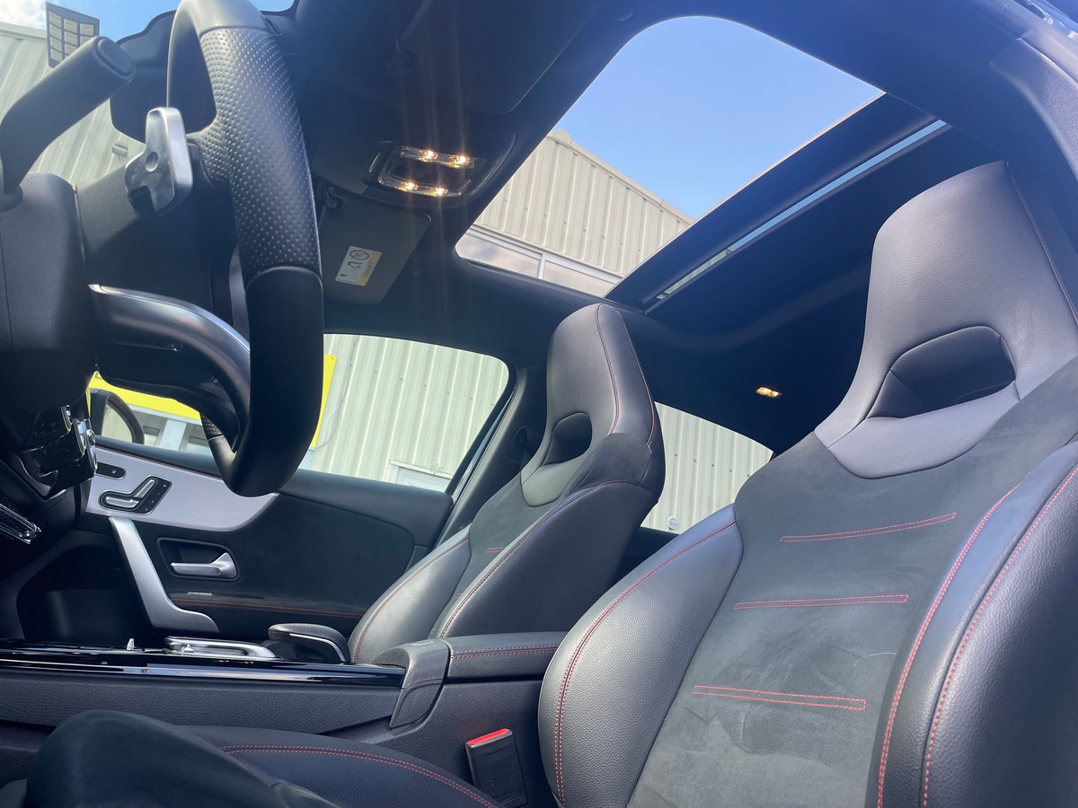 Mercedes-Benz Classe A 200 AMG LINE 163 cv LED AMBIANCE - CARPLAY - TOIT OUVRANT - SIEGE CHAUFFANT