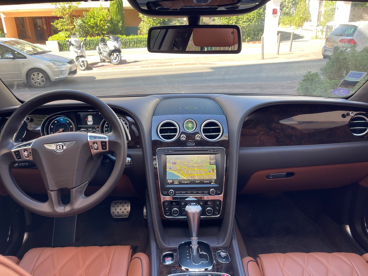 Bentley Flying Spur SPUR W12 635CV / VF / Full Option /Entretien complet Bentley /Configuration Rare