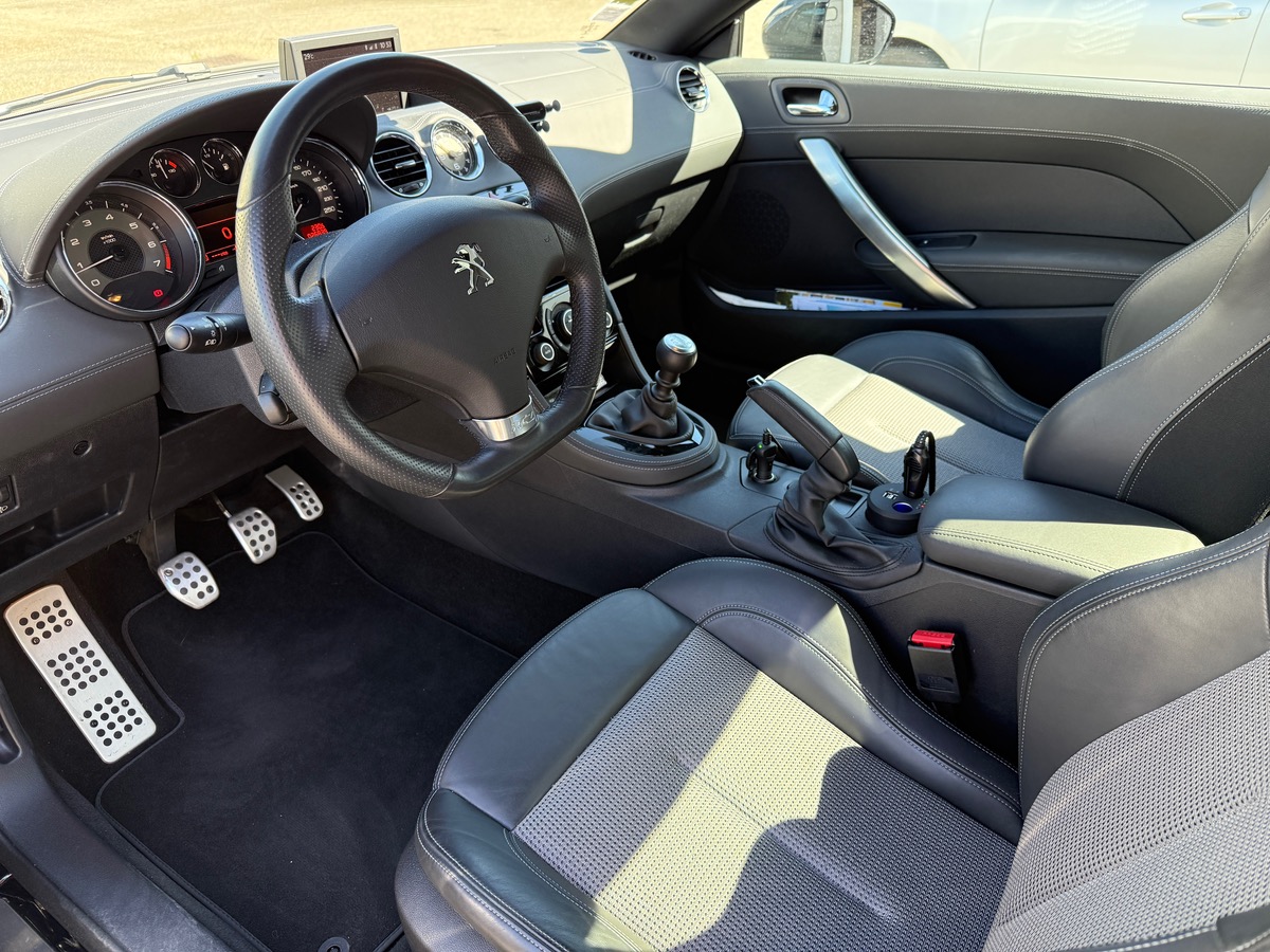 Peugeot RCZ 1.6 THP 156 cv, Suivi Complet