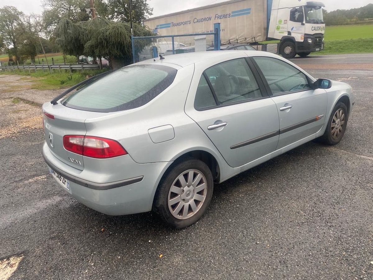 RENAULT Laguna 1.9 dci 120cv 169028km très propre privilège