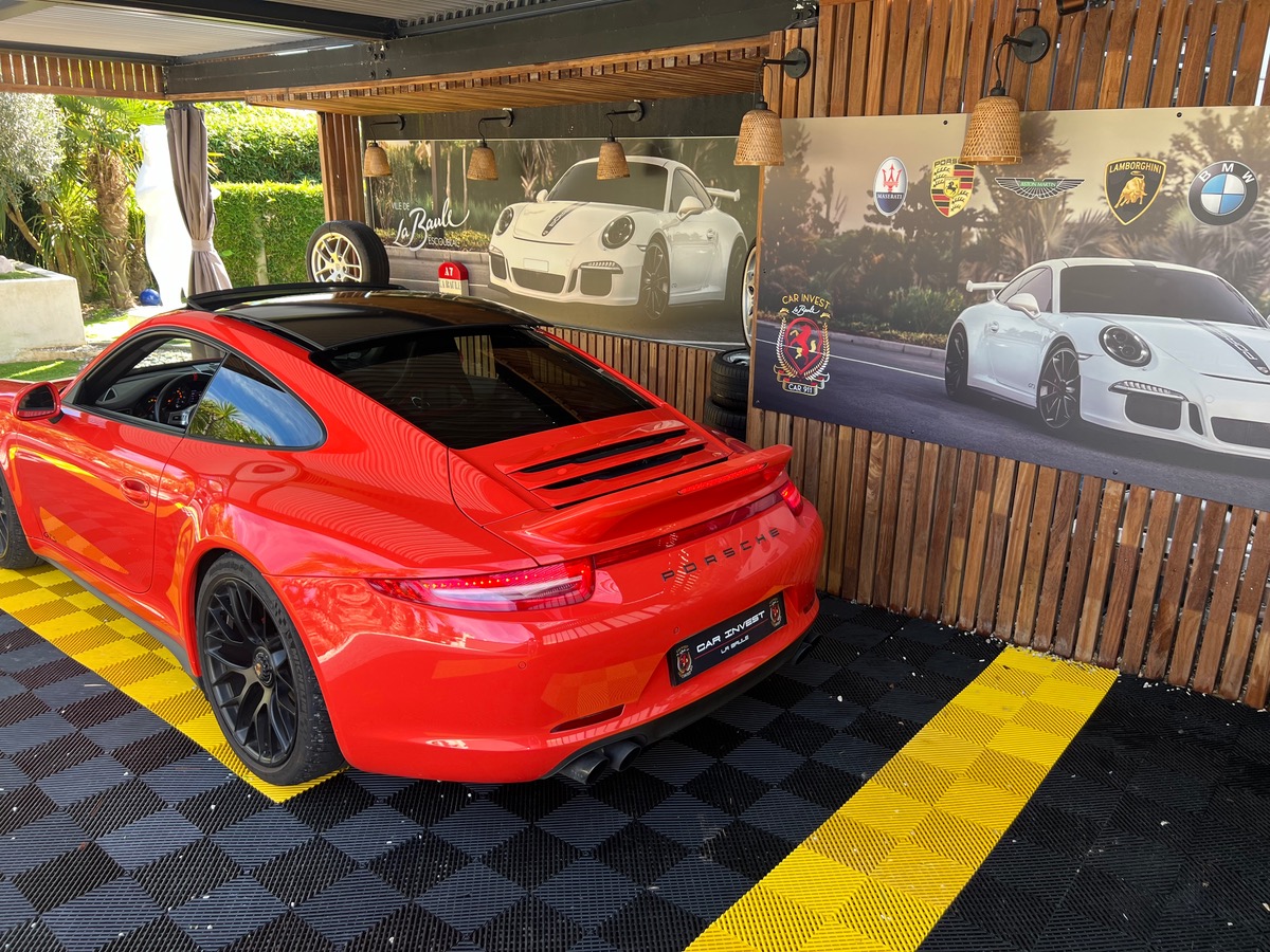 Porsche 911 TYPES 991carre4GTS