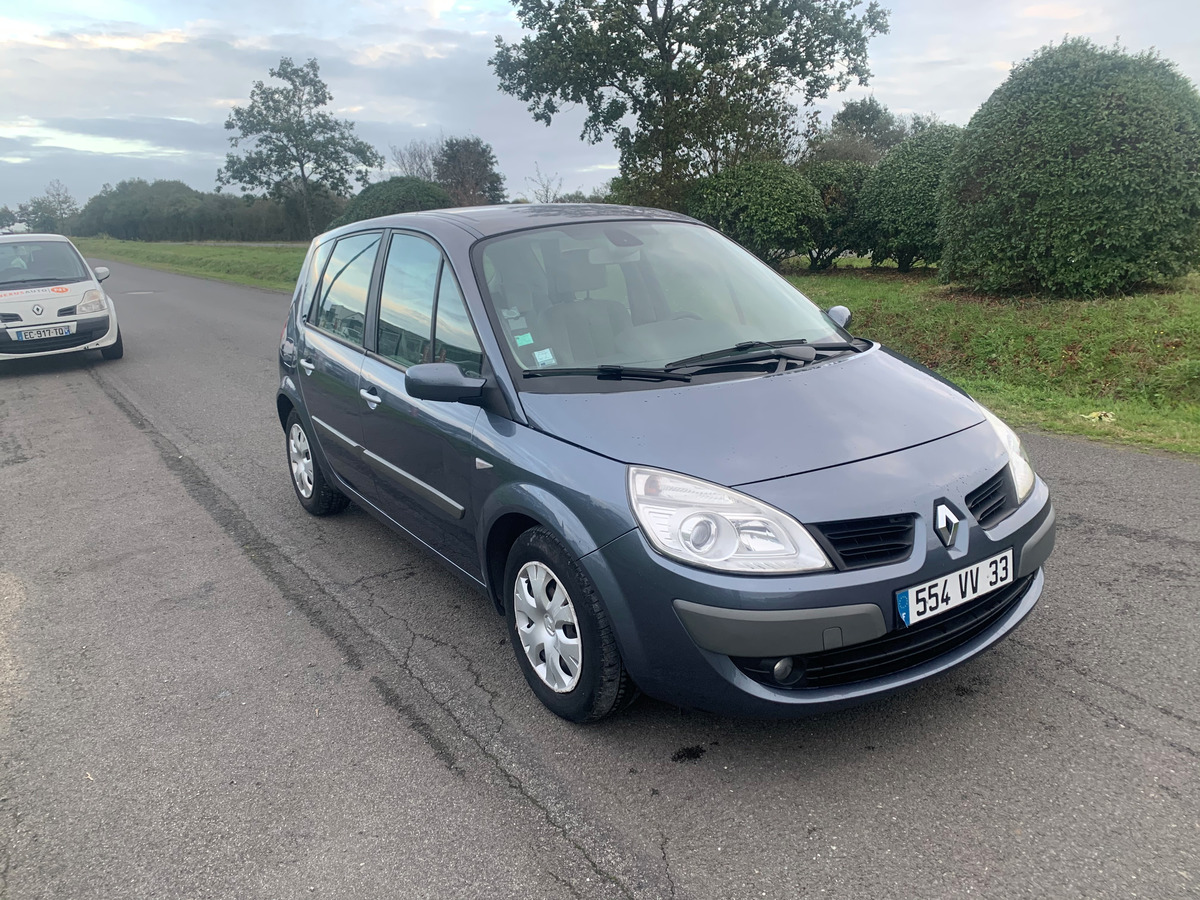 RENAULT Megane scenic 1.5 dci - 105CH 127816KM