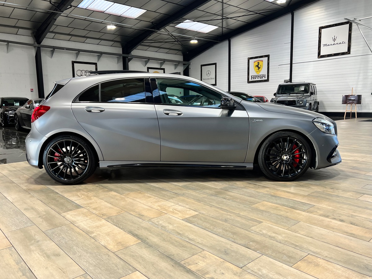 Mercedes-Benz Classe A 45 AMG 381CV 4MATIC PACK PERF