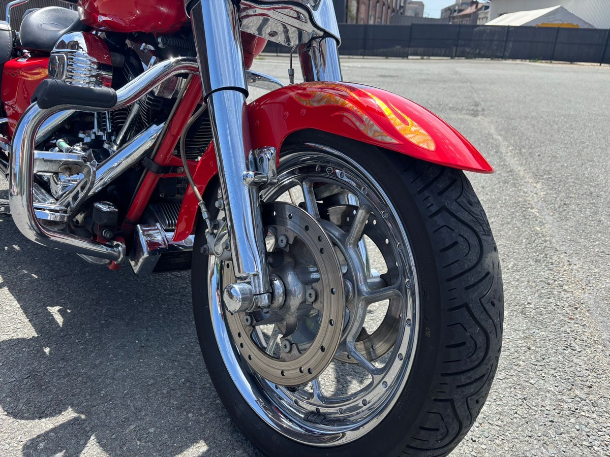 Moto Moto Harley-Davidson FLHRSE3 Screamin' Eagle Road King 2007
