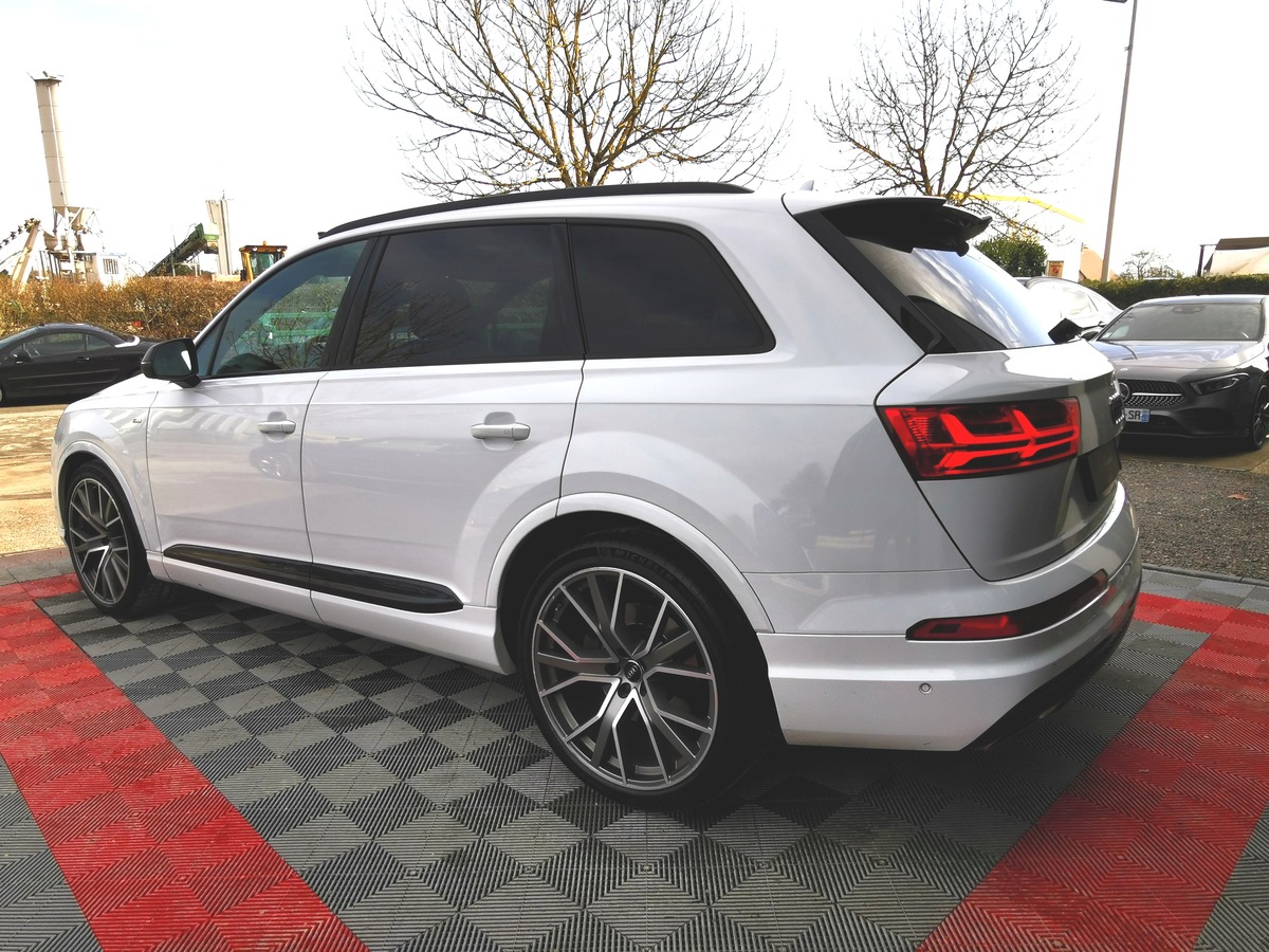 Audi Q7 50 TDI 286 S-LINE QUATTRO 7PL TO/BOSE/ATT