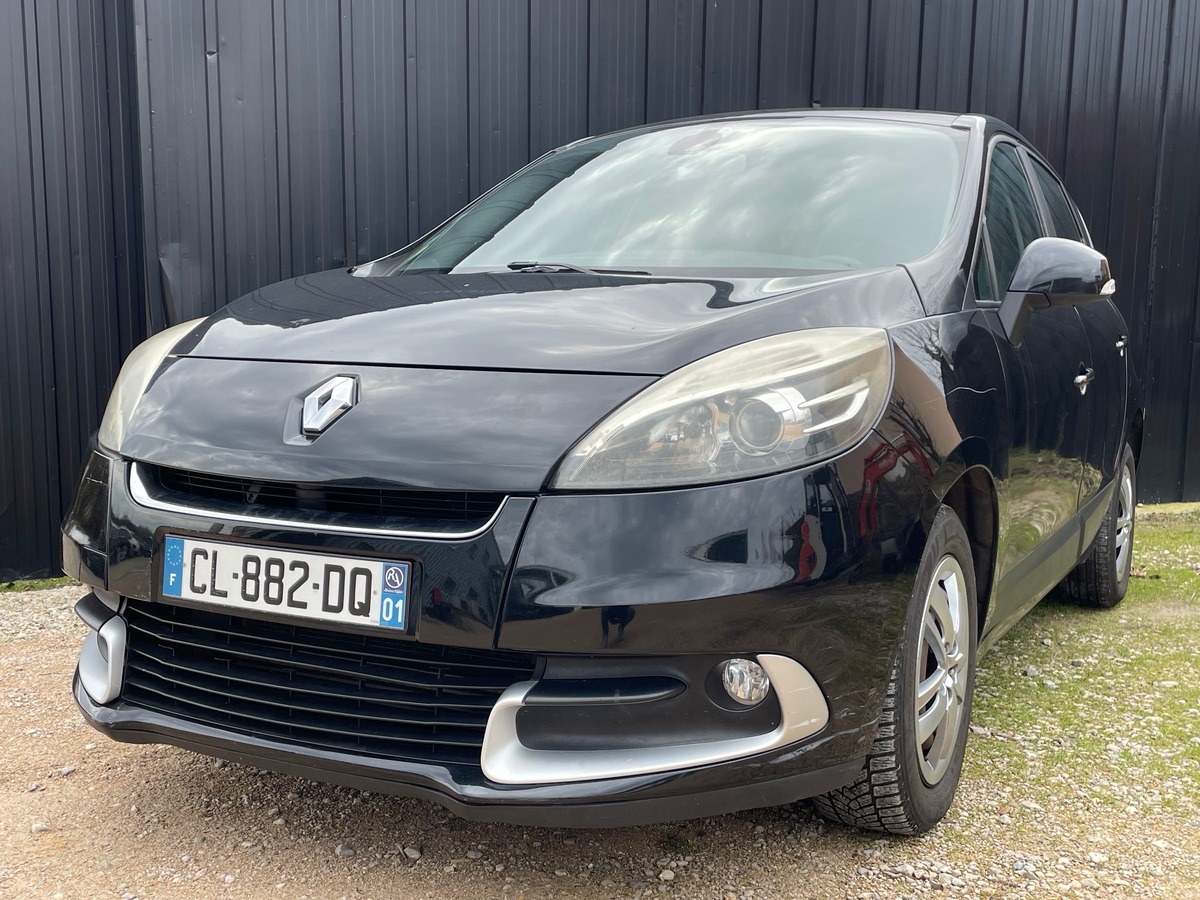 Image: RENAULT Megane 1.5 dci 110 - Attelage - Climatisation - Entretien suivi complet