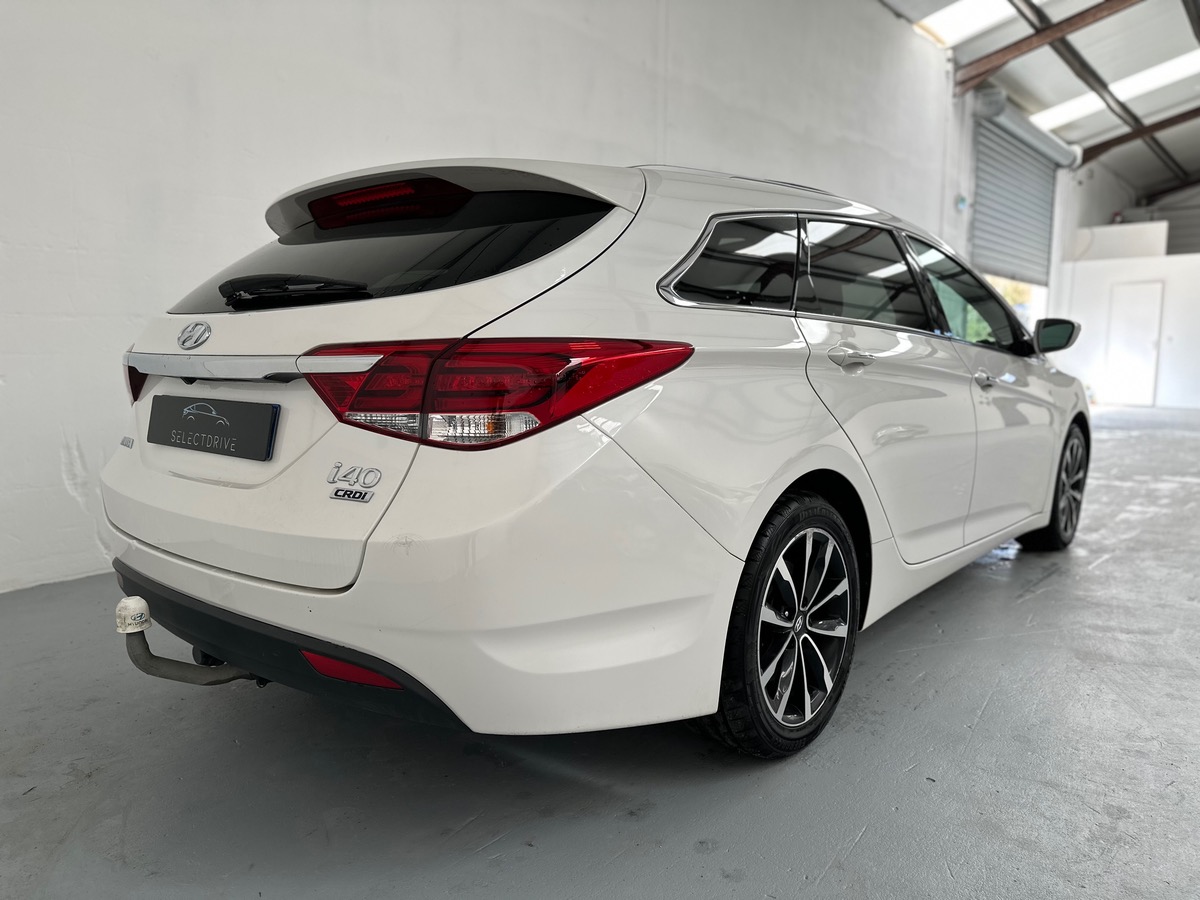 Hyundai i40 SW Business 1.7 CRDi 141 Blue Drive Business DCT-7