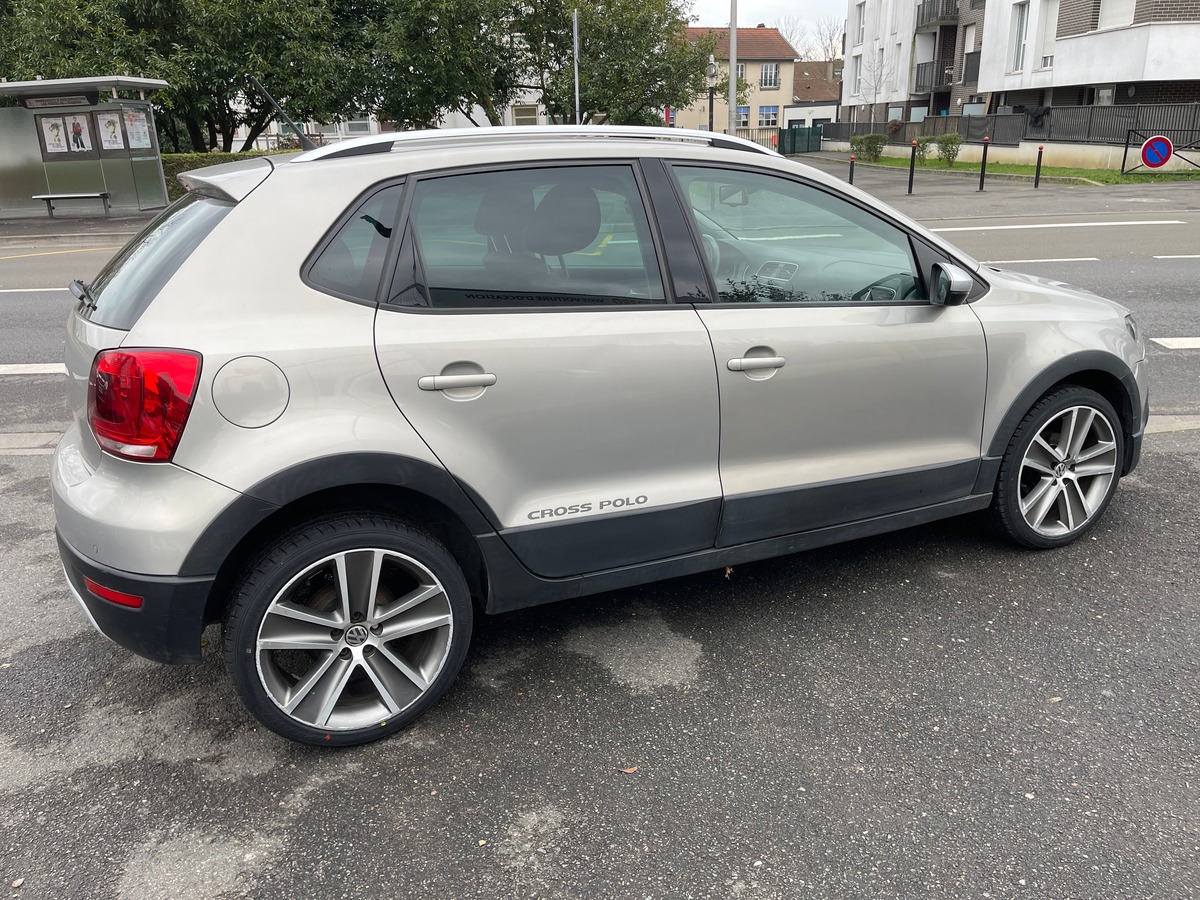Volkswagen CrossPolo V CROSS POLO 1.4 86  BVA