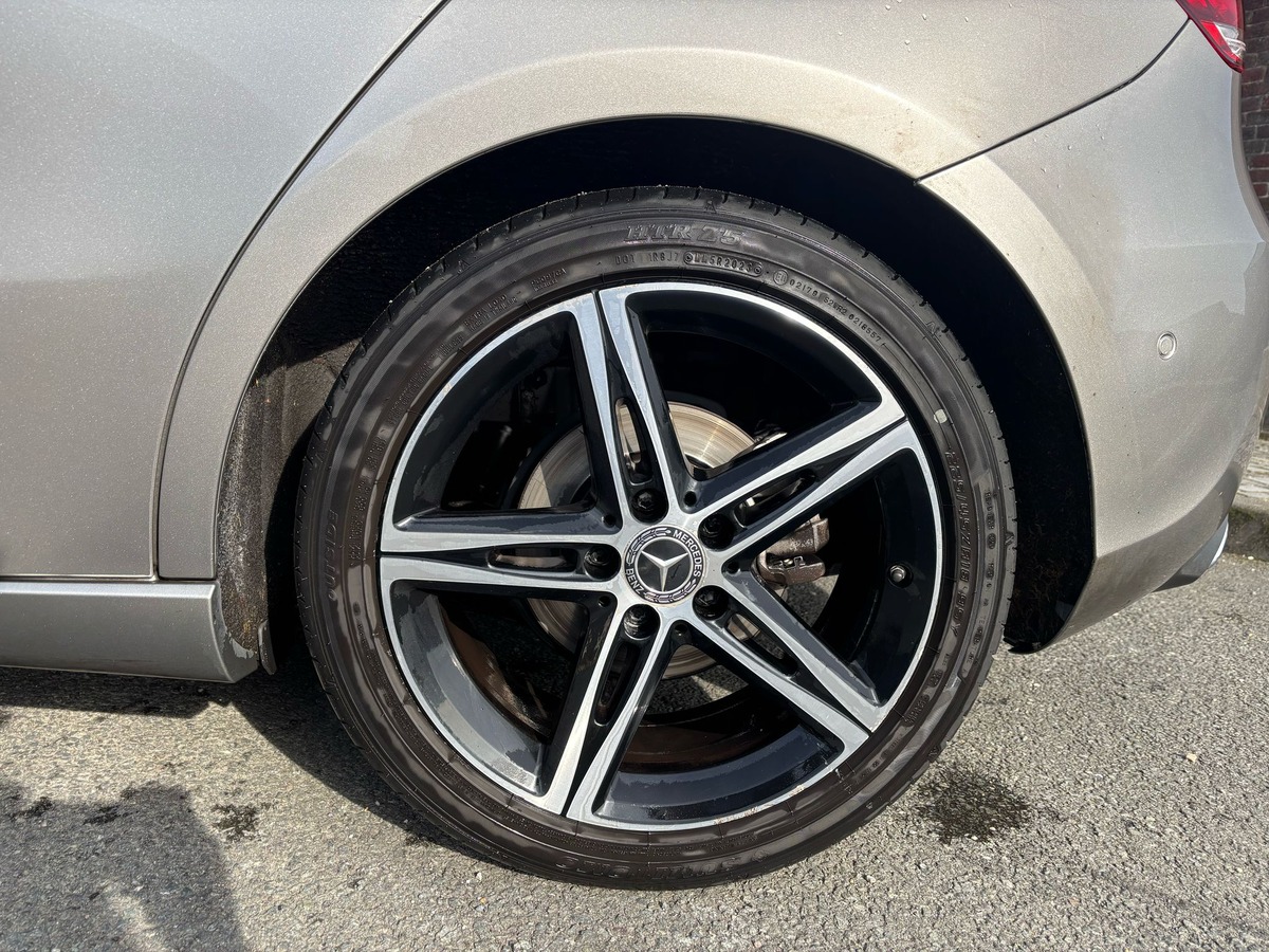 Mercedes-Benz Classe A 180 D 7G-DCT Progressive Line