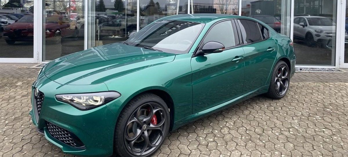 Alfa Romeo Giulia 2.0T 280ch Tributo Italiano Q4 AT8