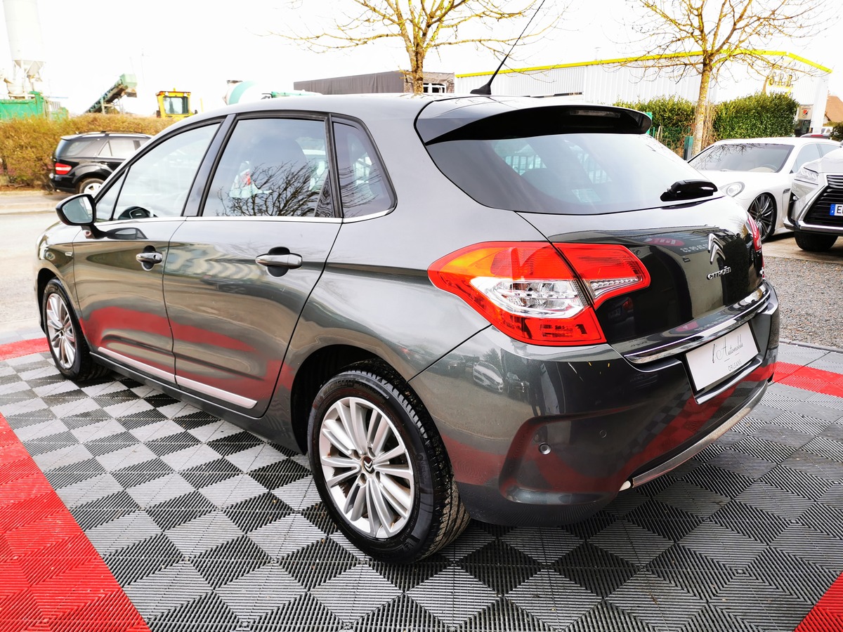 Citroën C4 1.6 HDI 90 EXCLUSIVE carnet CIT