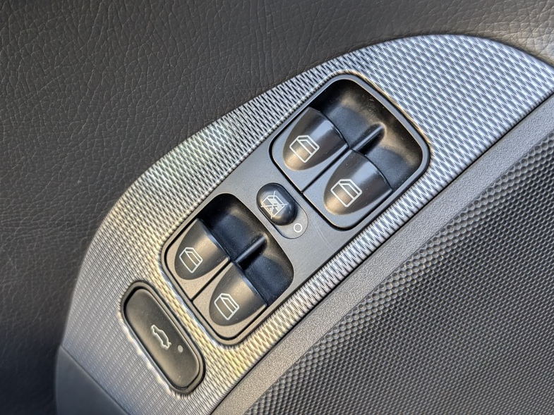 Mercedes-Benz Classe CLK Avantgarde 270 CDI 170