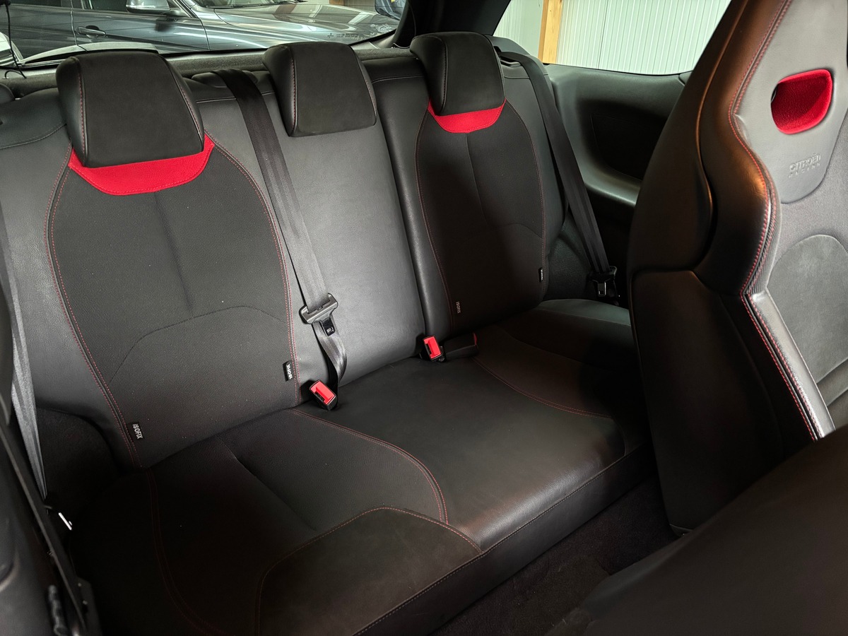 Citroën DS3 1.6 THP 203 RACING GOLD MAT