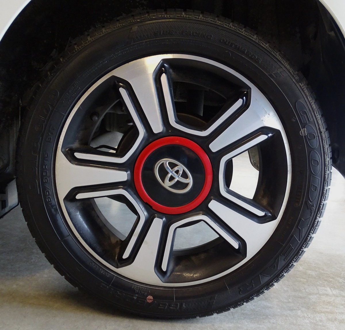 Toyota Aygo II 1.0 VVT-I 69 Ch X-PLAY 5P ( Caméra de recul / Régulateur / Clim )
