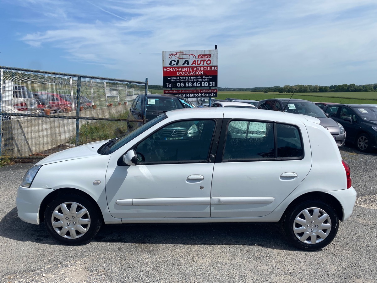 RENAULT Clio campus 1.5 dci 65cv faible km