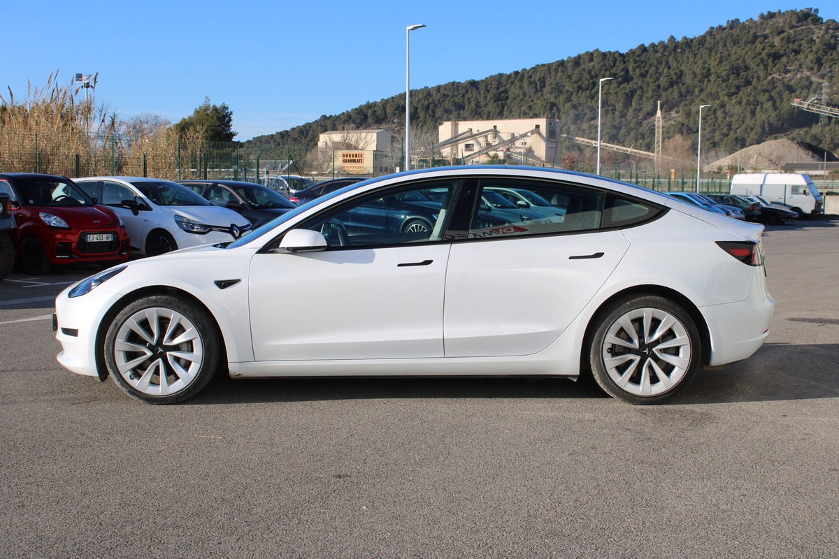 Tesla Model 3 Propulsion 60 kWh LFP - 1ere main - Garantie TESLA Mars 2026