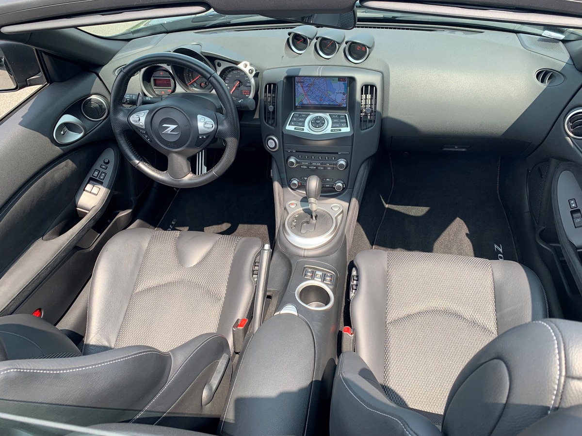 Nissan 370Z 3.7 V6 327 CHEVAUX