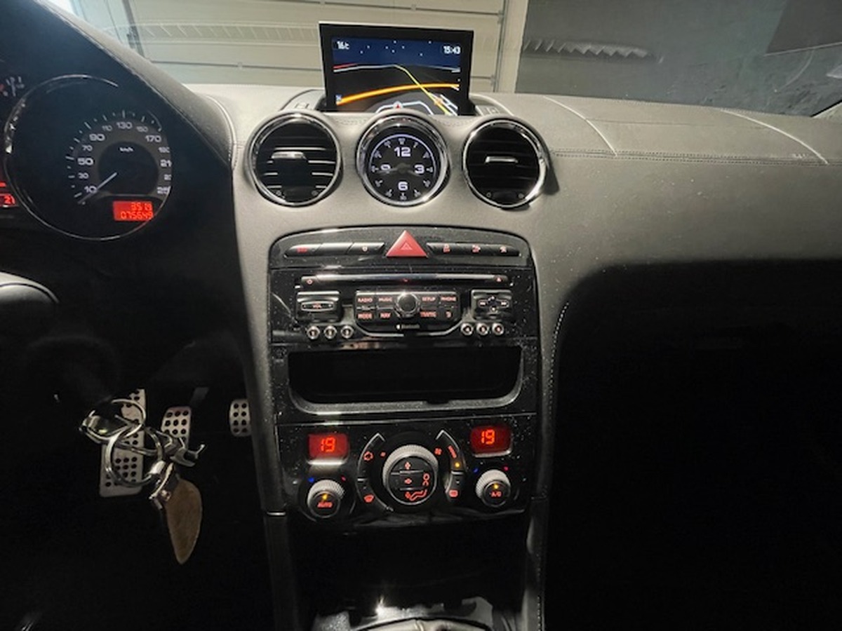 Peugeot RCZ 1.6 THP 200CV