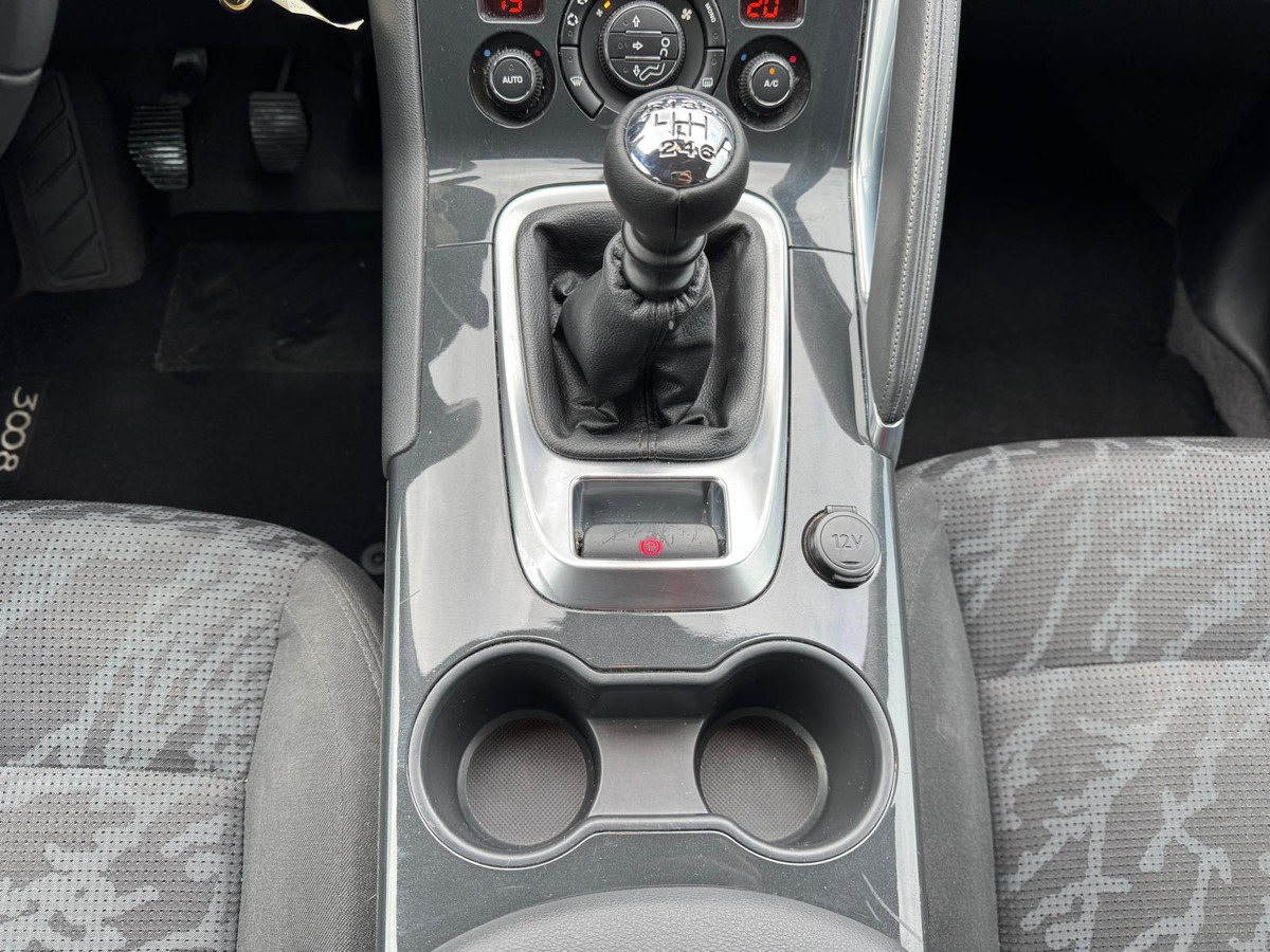 Peugeot 3008 1.6 HDi 115cv Active - Garantie