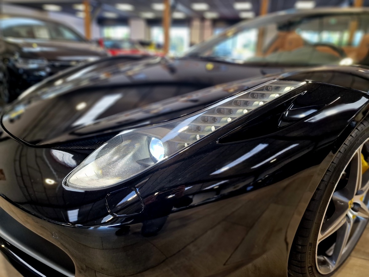 Ferrari 458 Spider V8 4.5 570 Française