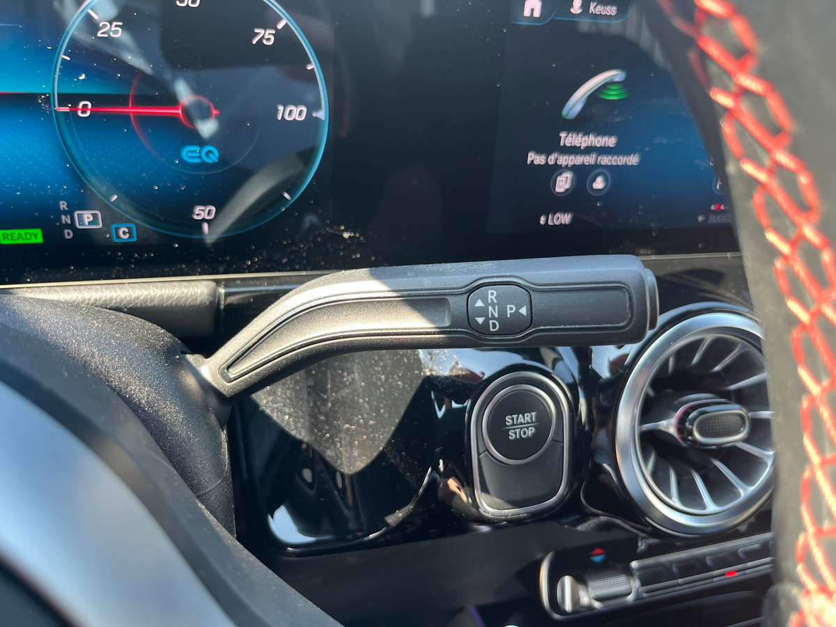 Mercedes-Benz EQA 250 AMG 190ch, SUIVI MERCEDES,SIEGES CHAUFFANT, TOIT OUVRANT, CHARGEUR A INDUCTION