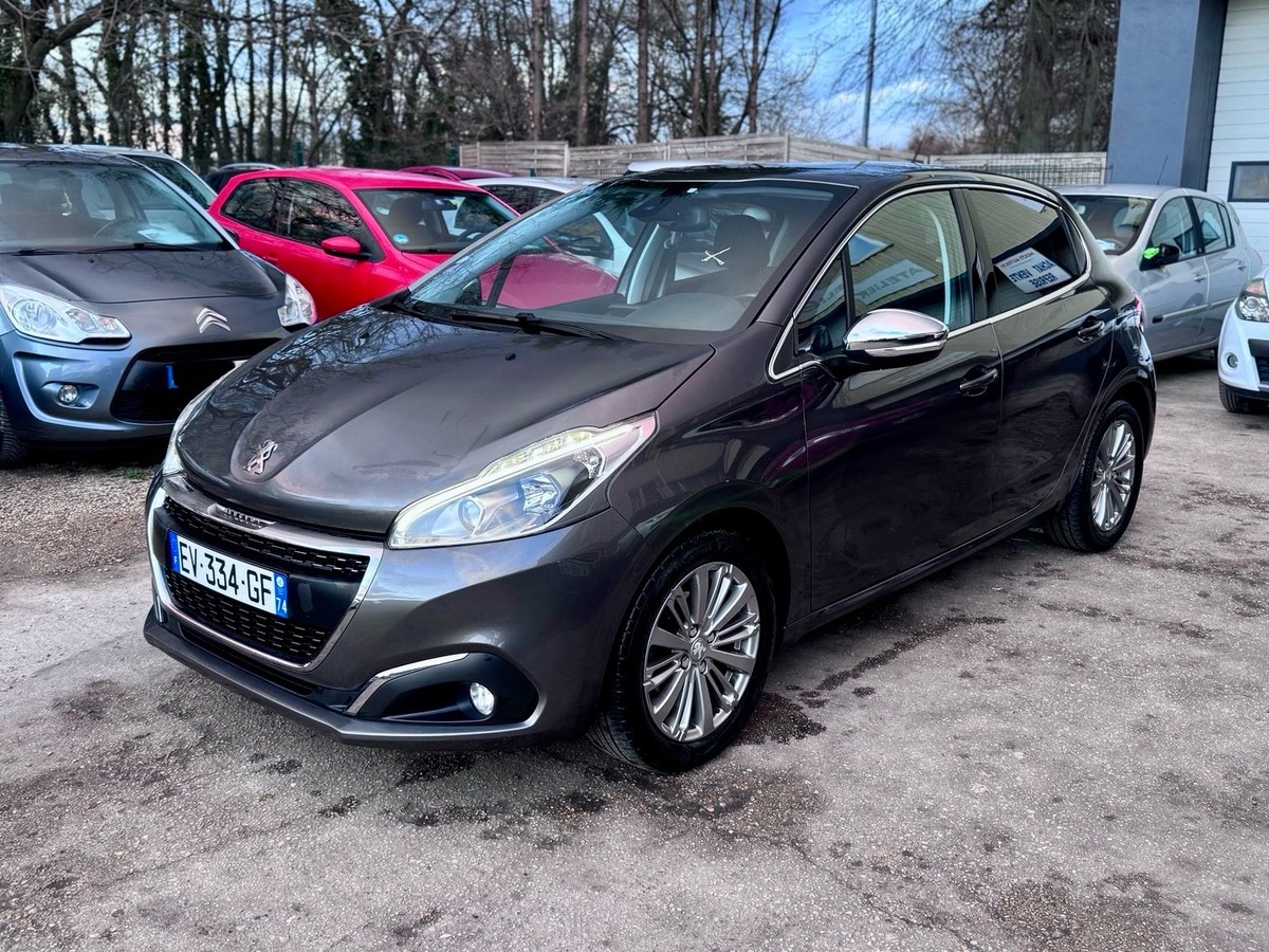 Peugeot 208 1,2 THP 110cv ALLURE