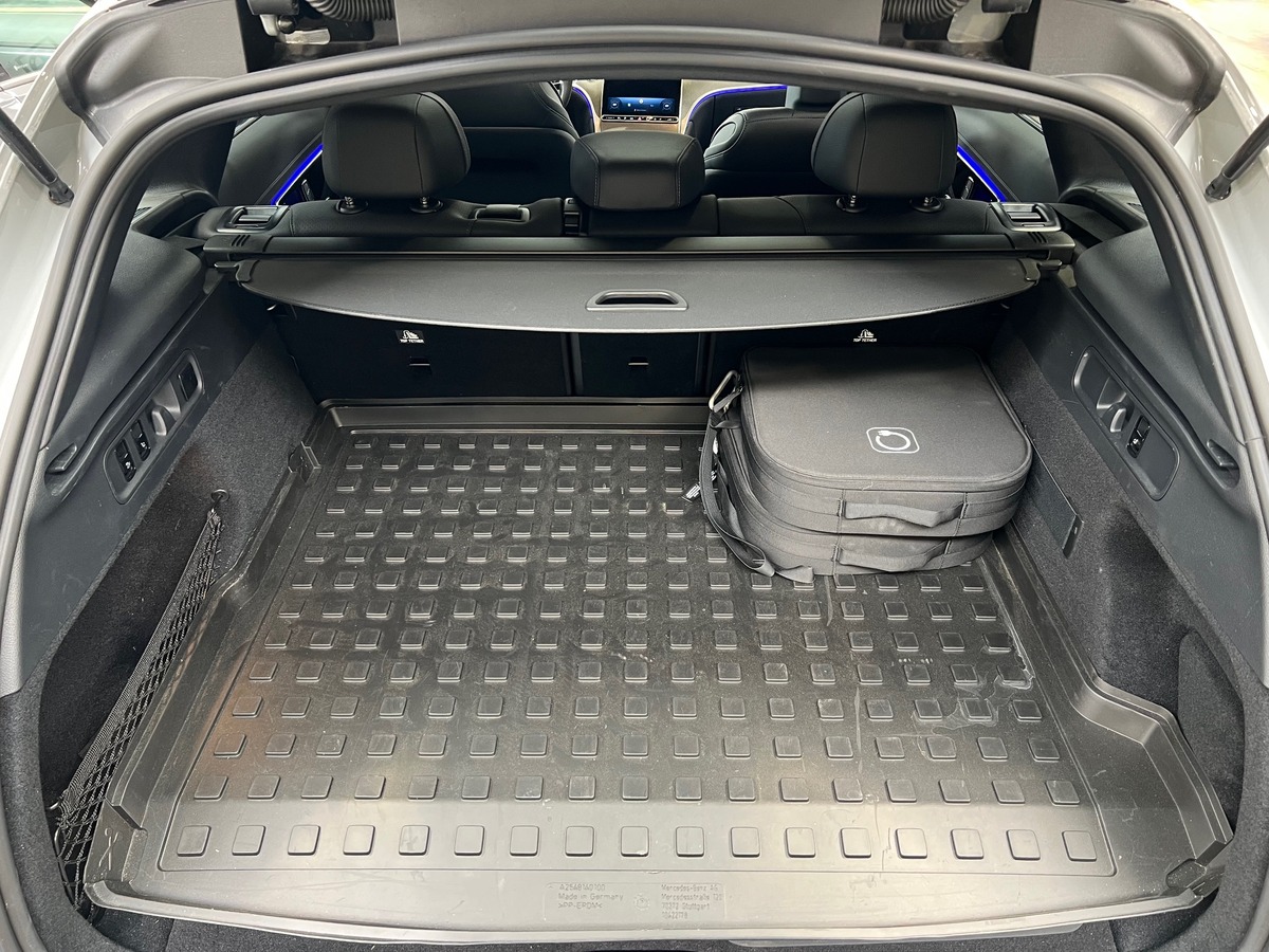 Mercedes-Benz Class GLC II 300 DE HYBRID EQ 4MATIC AMG LINE + 9G-TRONIC
