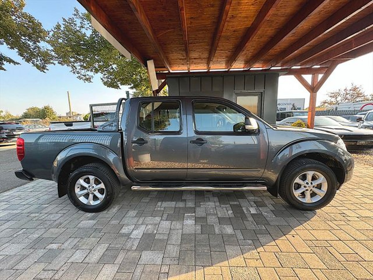 Nissan Navara Pickup Double Cab XE