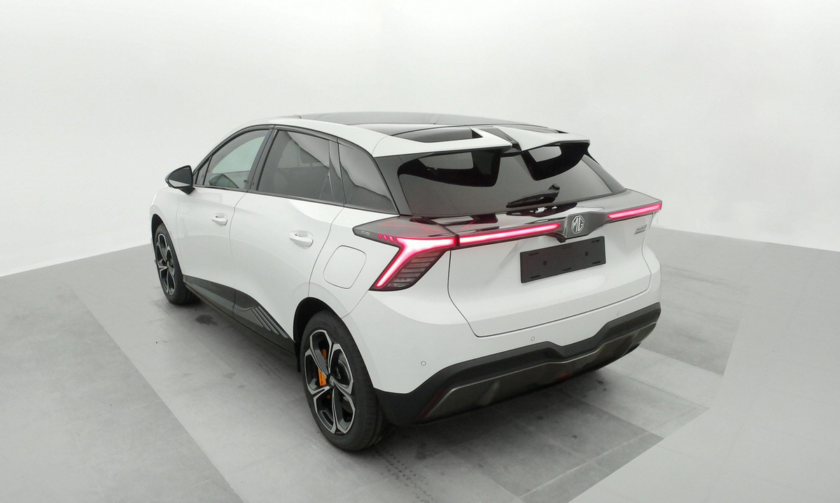 MG MG4 Electric 64kWh - 320 kW 4WD XPOWER   Prix catalogue  40 490,00 € TTC