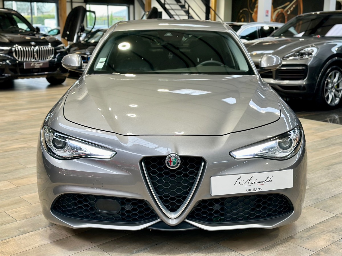 Alfa Romeo Giulia 2.2 JTD 180 AT8 Sport Options+++ a