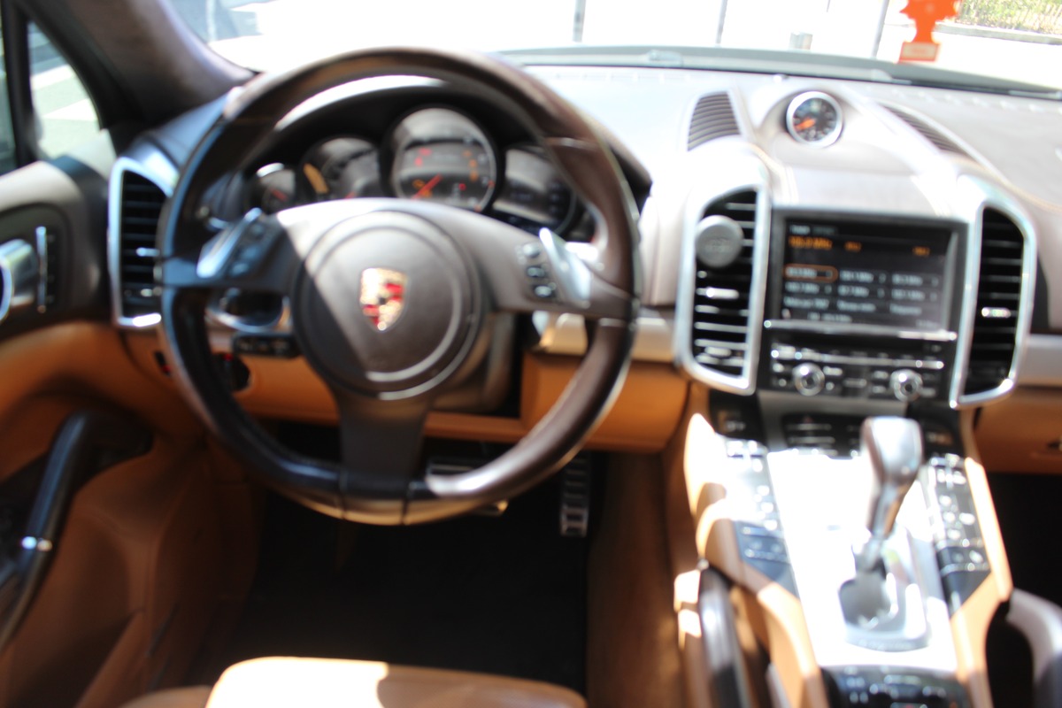 Porsche CAYENNE TURBO S Boîte automatique - II 4.8 V8 500 TURBO TIPTRONIC