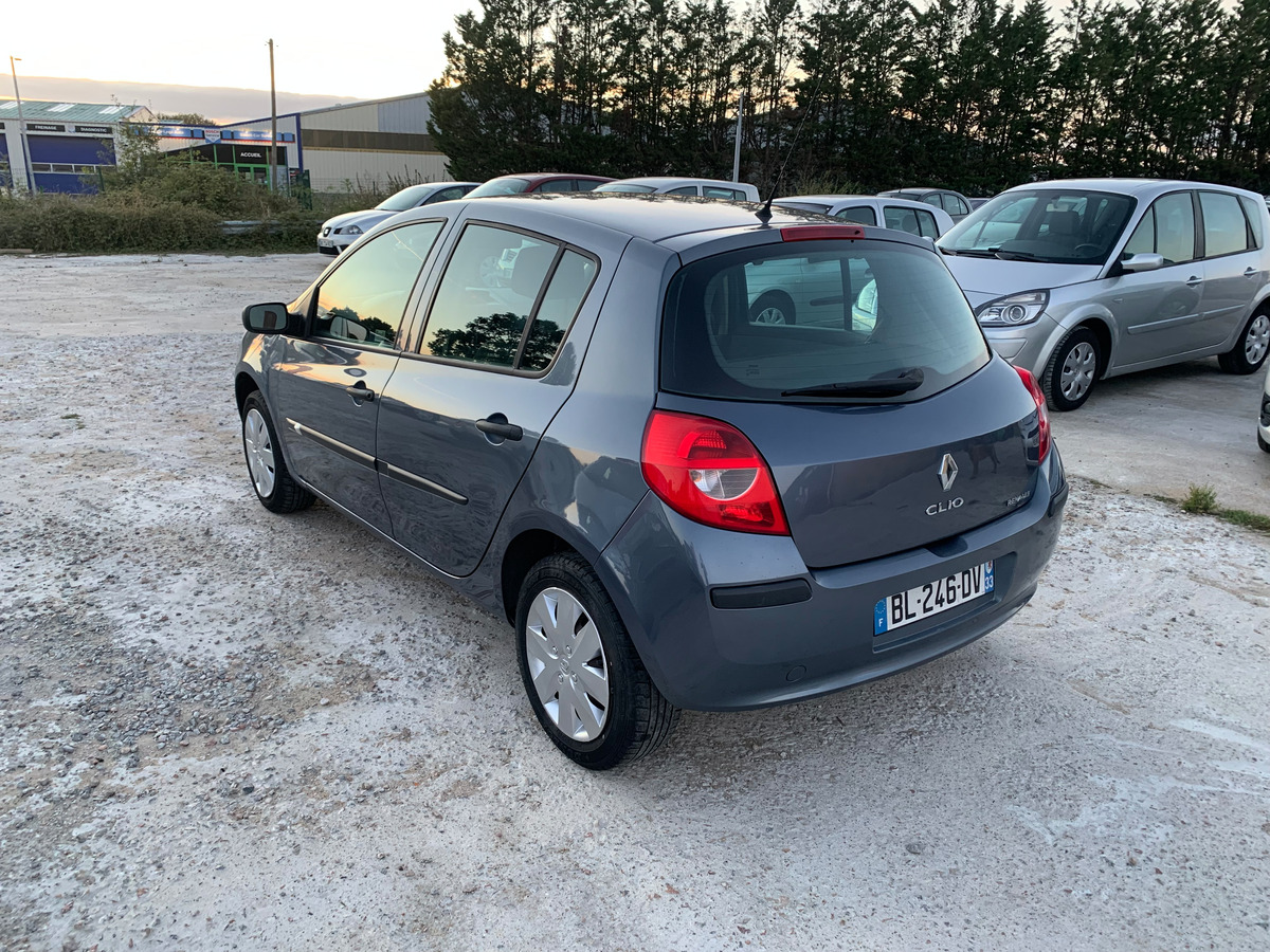 RENAULT Clio 1.4 16V 86258KM