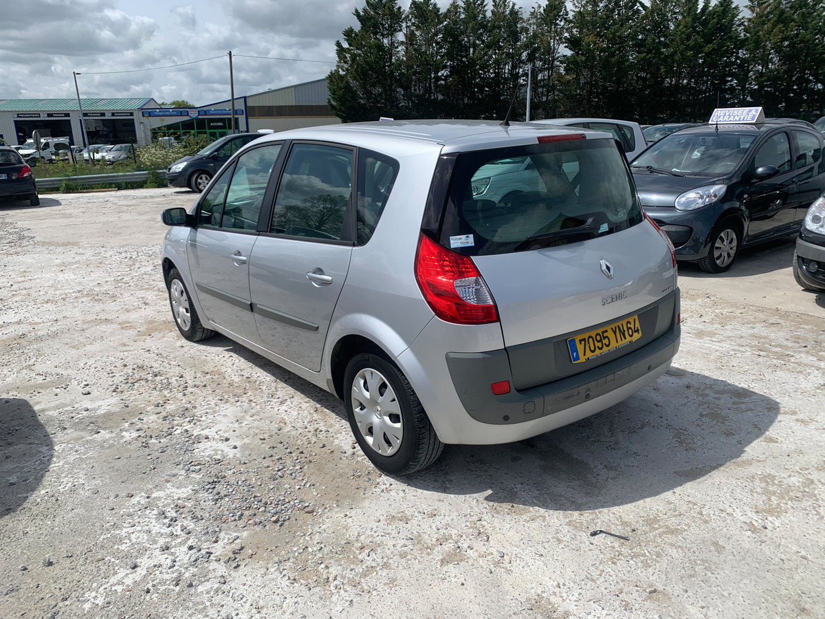 RENAULT Megane scenic 1.5 dci - 105CH 166968km